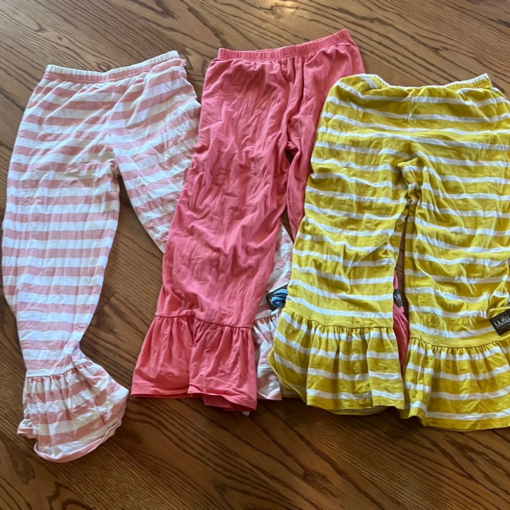 GUG 4 pairs Matilda Jane Pants… pink pair only has 2 pin holes each leg size 10